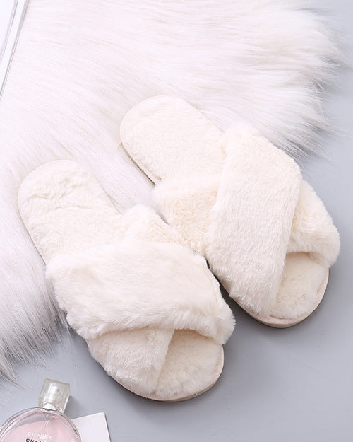 crossed slippers white Faux fur